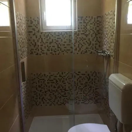Dominis Lavdara Apartamento